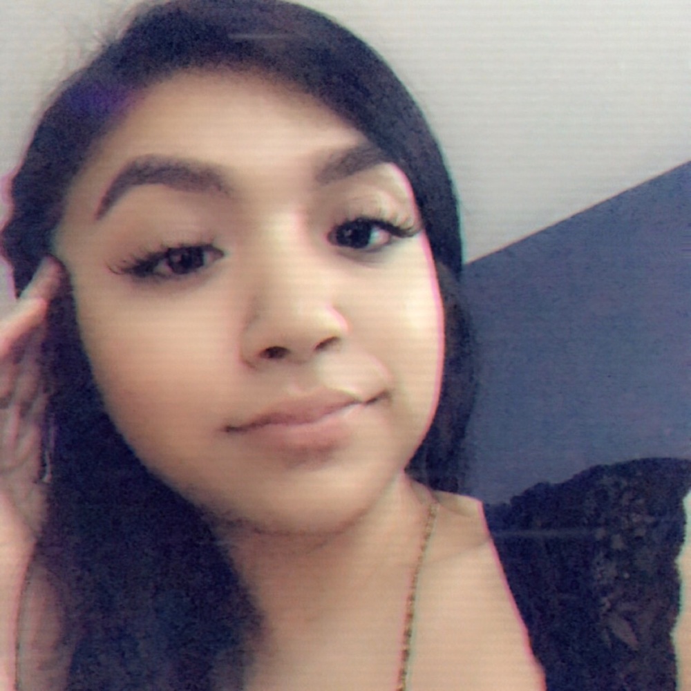 Meet your Posher, Jazmin